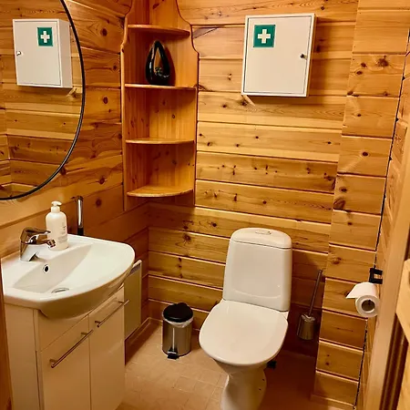 Log In 15 Min From Center- 3bdr-sauna-fireplace 4*