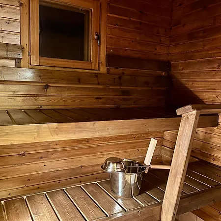 Log In 15 Min From Center- 3bdr-sauna-fireplace